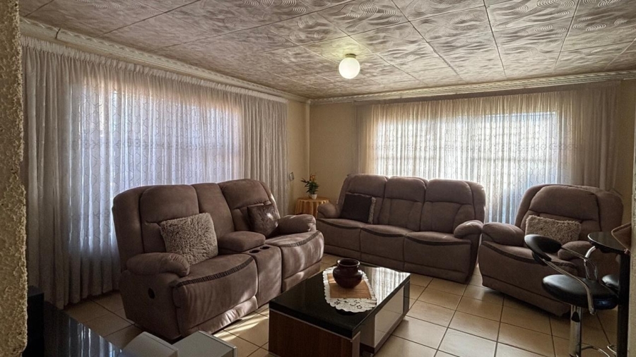 2 Bedroom Property for Sale in Boitekong North West